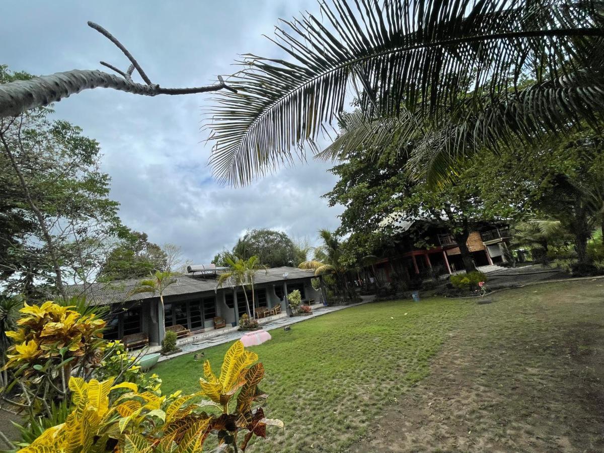 Supersuck Hotel Maluk Bagian luar foto